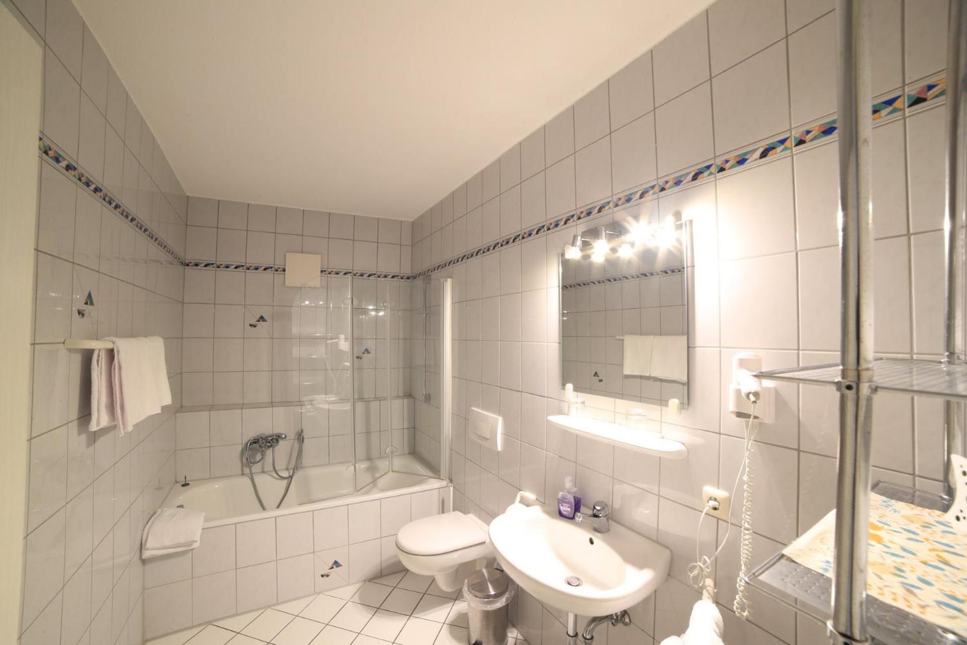 Cafe Am Donautor Hotel Kelheim Kültér fotó